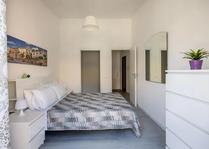 Appartement Casa Bellini - 4 Guests - Palerme