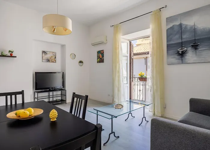 Appartement Casa Bellini - 4 Guests - Palerme